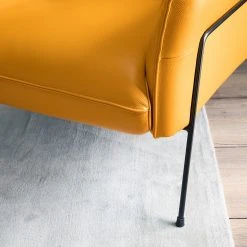 Fauteuil Knokke II en Cuir Véritable Jaune Doré - Confort et Élégance | Studio Copenhagen -Pas Cher Fauteuils Magasin 1000179435 200622 14532900004 DETAILS P000000001000179435