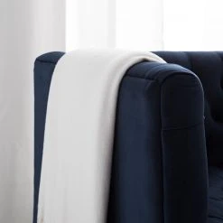 Jack & Alice Fauteuil Reynella - Velours Bleu marine - Fauteuil 1 place élégant et confortable -Pas Cher Fauteuils Magasin 1000180878 210202 11335300004 DETAILS P000000001000180878