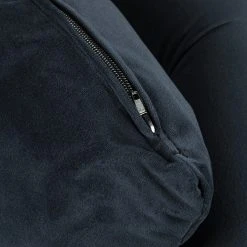 Fauteuil Drysdale en Velours Bleu Marine – Maison Belfort – Confort Élégant pour Votre Intérieur -Pas Cher Fauteuils Magasin 1000180884 210129 13513500008 DETAILS P000000001000180884