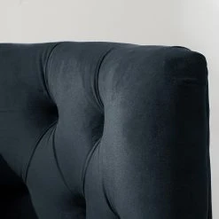 Fauteuil Drysdale en Velours Bleu Marine – Maison Belfort – Confort Élégant pour Votre Intérieur -Pas Cher Fauteuils Magasin 1000180884 210430 12325700004 DETAILS P000000001000180884