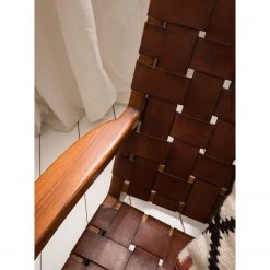 Fauteuil design Bourbourg en Cuir tressé et Teck massif, marron cognac - Ars Manufacti -Pas Cher Fauteuils Magasin 1000183947 200406 13490700004 DETAILS P000000001000183947