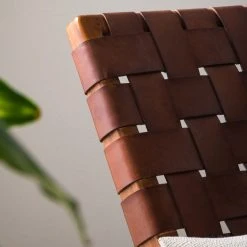 Fauteuil design Bourbourg en Cuir tressé et Teck massif, marron cognac - Ars Manufacti -Pas Cher Fauteuils Magasin 1000183947 200529 13234800006 DETAILS P000000001000183947