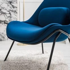 Studio Copenhagen Fauteuil Evie II - Velours Bleu foncé / Noir - Design moderne et confortable -Pas Cher Fauteuils Magasin 1000273471 220919 025 MOOD DETAILS P000000001000273471 mood