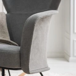 Fauteuil à bascule Mørteens Felin - Tissu Gris, Métal Noir, Hêtre Massif - Confort et élégance -Pas Cher Fauteuils Magasin 1000273480 220912 024 MOOD DETAILS P000000001000273480 mood