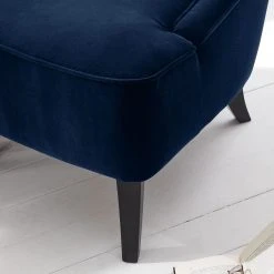 Maison Belfort Fauteuil à oreilles Audrey en Velours - Confort et Élégance -Pas Cher Fauteuils Magasin sessel audrey samt dunkelblau 5182420